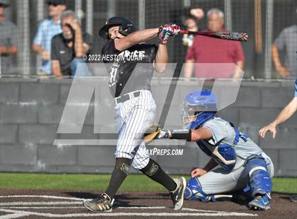 Thumbnail 3 in Santa Margarita vs. Servite photogallery.