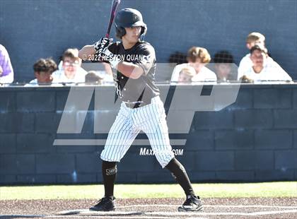 Thumbnail 2 in Santa Margarita vs. Servite photogallery.