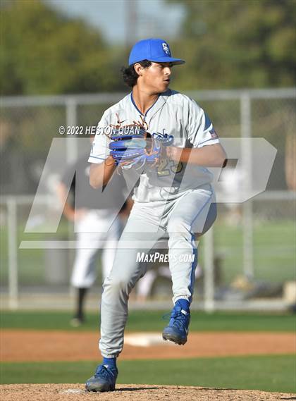 Thumbnail 1 in Santa Margarita vs. Servite photogallery.