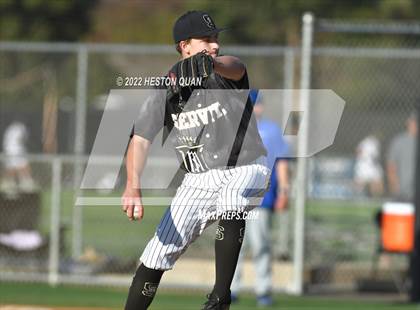 Thumbnail 3 in Santa Margarita vs. Servite photogallery.