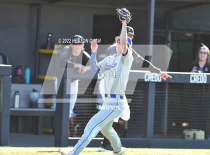 Thumbnail 2 in Santa Margarita vs. Servite photogallery.