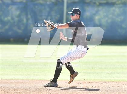 Thumbnail 2 in Santa Margarita vs. Servite photogallery.