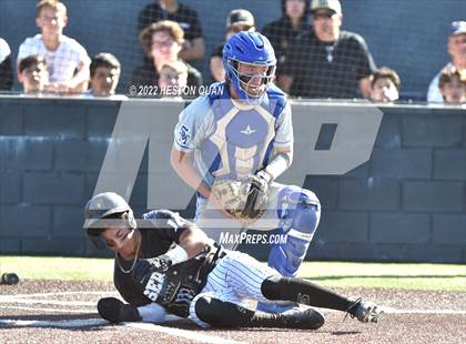 Thumbnail 1 in Santa Margarita vs. Servite photogallery.