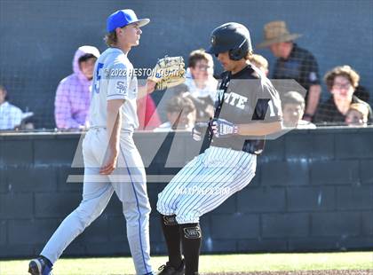 Thumbnail 2 in Santa Margarita vs. Servite photogallery.
