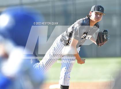 Thumbnail 1 in Santa Margarita vs. Servite photogallery.