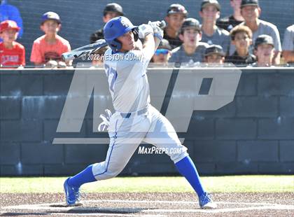 Thumbnail 2 in Santa Margarita vs. Servite photogallery.