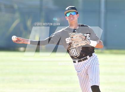 Thumbnail 3 in Santa Margarita vs. Servite photogallery.