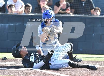 Thumbnail 1 in Santa Margarita vs. Servite photogallery.