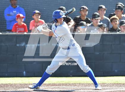 Thumbnail 2 in Santa Margarita vs. Servite photogallery.