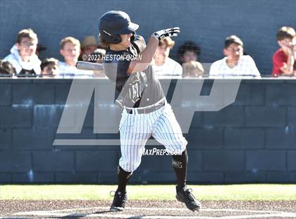 Thumbnail 3 in Santa Margarita vs. Servite photogallery.