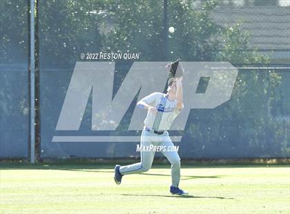 Thumbnail 3 in Santa Margarita vs. Servite photogallery.