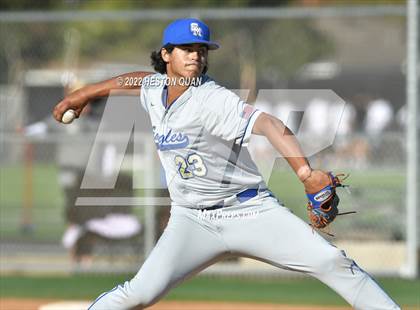 Thumbnail 2 in Santa Margarita vs. Servite photogallery.