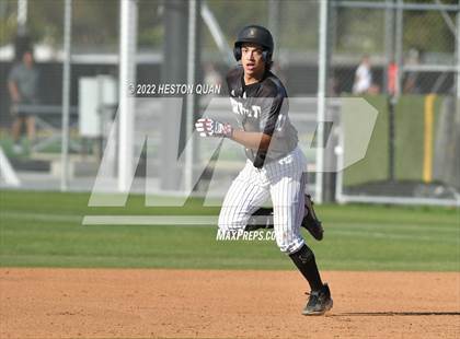Thumbnail 3 in Santa Margarita vs. Servite photogallery.