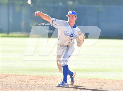 Thumbnail 2 in Santa Margarita vs. Servite photogallery.