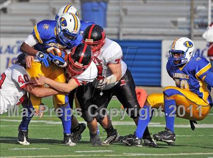 Thumbnail 2 in Lawrence vs. Plainedge (Section 8 Class III Final) photogallery.