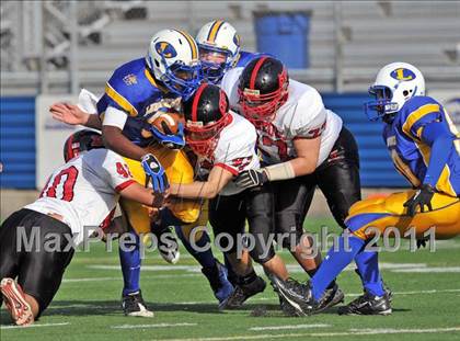 Thumbnail 1 in Lawrence vs. Plainedge (Section 8 Class III Final) photogallery.