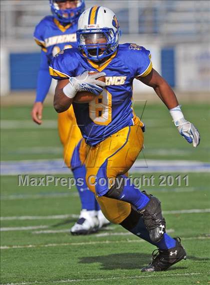 Thumbnail 3 in Lawrence vs. Plainedge (Section 8 Class III Final) photogallery.