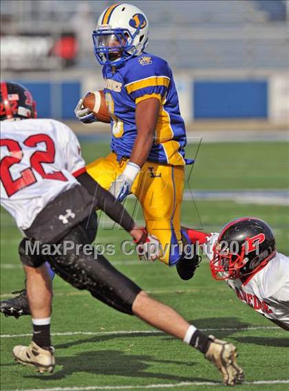 Thumbnail 2 in Lawrence vs. Plainedge (Section 8 Class III Final) photogallery.