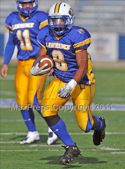 Thumbnail 2 in Lawrence vs. Plainedge (Section 8 Class III Final) photogallery.