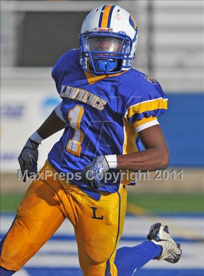 Thumbnail 3 in Lawrence vs. Plainedge (Section 8 Class III Final) photogallery.