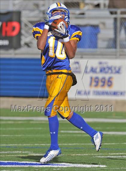 Thumbnail 3 in Lawrence vs. Plainedge (Section 8 Class III Final) photogallery.