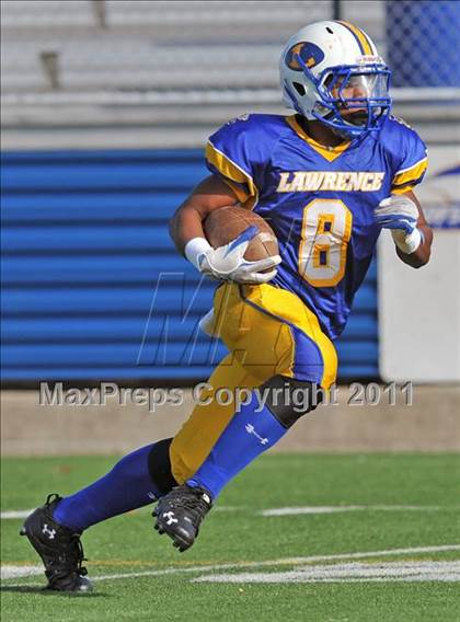 Thumbnail 2 in Lawrence vs. Plainedge (Section 8 Class III Final) photogallery.