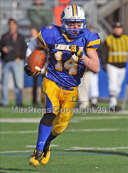 Thumbnail 3 in Lawrence vs. Plainedge (Section 8 Class III Final) photogallery.