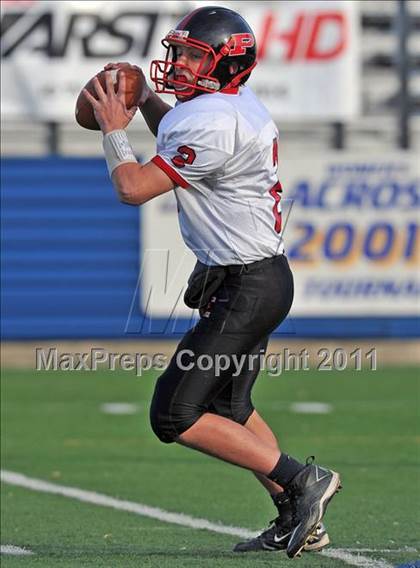 Thumbnail 2 in Lawrence vs. Plainedge (Section 8 Class III Final) photogallery.