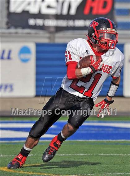 Thumbnail 2 in Lawrence vs. Plainedge (Section 8 Class III Final) photogallery.