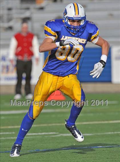 Thumbnail 1 in Lawrence vs. Plainedge (Section 8 Class III Final) photogallery.
