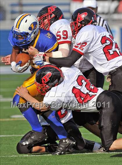 Thumbnail 3 in Lawrence vs. Plainedge (Section 8 Class III Final) photogallery.