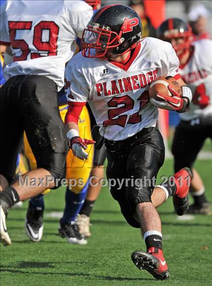 Thumbnail 2 in Lawrence vs. Plainedge (Section 8 Class III Final) photogallery.