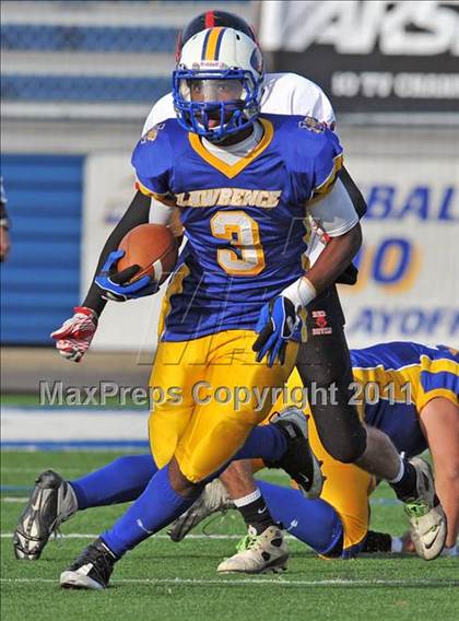 Thumbnail 2 in Lawrence vs. Plainedge (Section 8 Class III Final) photogallery.