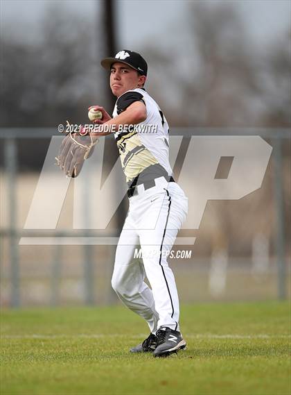 Thumbnail 3 in Whitewright vs Marietta photogallery.