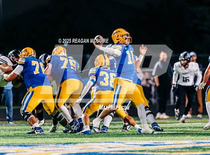 Thumbnail 1 in Hilliard Darby @ Olentangy photogallery.