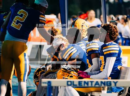 Thumbnail 2 in Hilliard Darby @ Olentangy photogallery.