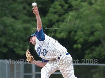 Thumbnail 2 in Ludlowe vs. Hand (CIAC Class L Semifinal) photogallery.