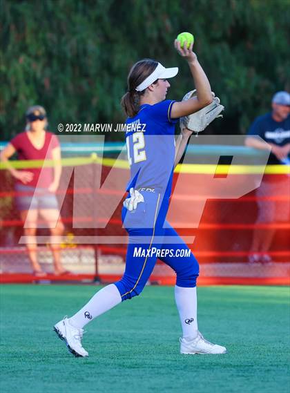 Thumbnail 2 in Oaks Christian vs Agoura photogallery.