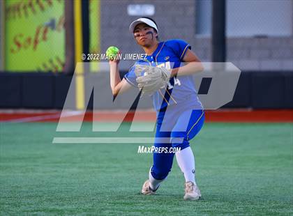 Thumbnail 1 in Oaks Christian vs Agoura photogallery.