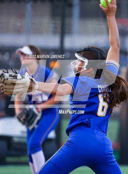 Thumbnail 3 in Oaks Christian vs Agoura photogallery.