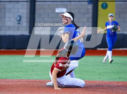 Thumbnail 1 in Oaks Christian vs Agoura photogallery.