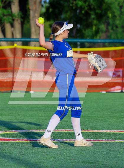 Thumbnail 1 in Oaks Christian vs Agoura photogallery.