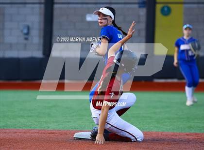 Thumbnail 2 in Oaks Christian vs Agoura photogallery.