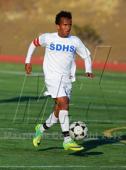 Thumbnail 2 in Calexico vs. San Diego (San Diego City Tournament) photogallery.