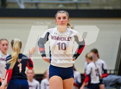 Thumbnail 2 in Floresville vs. Wimberley (UIL 4A Regional Semi-Final) photogallery.