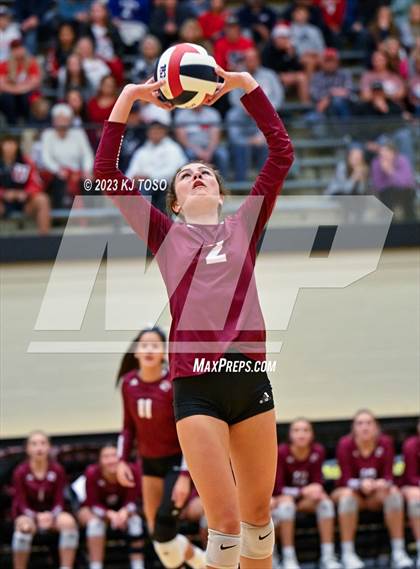 Thumbnail 2 in Floresville vs. Wimberley (UIL 4A Regional Semi-Final) photogallery.