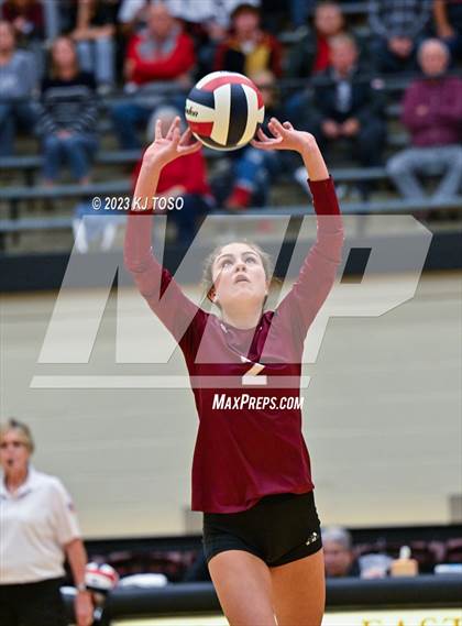 Thumbnail 2 in Floresville vs. Wimberley (UIL 4A Regional Semi-Final) photogallery.