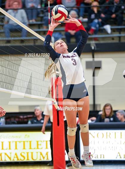 Thumbnail 3 in Floresville vs. Wimberley (UIL 4A Regional Semi-Final) photogallery.