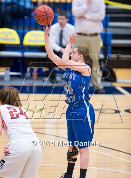 Thumbnail 2 in Eaton vs. Moffat County (CHSAA 3A Consolation) photogallery.