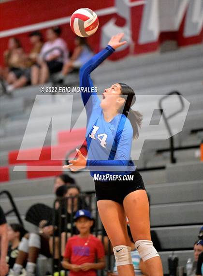 Thumbnail 2 in Christian Vs Otay Ranch (Sweetwater Prime Sports Tournament) photogallery.
